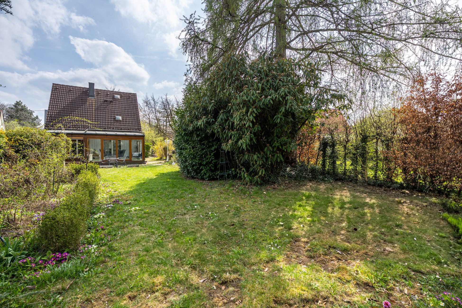 Aigner Immobilien GmbH - Immobilienangebot - 80689 München - Laim - Grundstücke - Raum für ihre Vision: Großzügiges Grundstück mit idyllischem Garten und Bebauungspotenzial