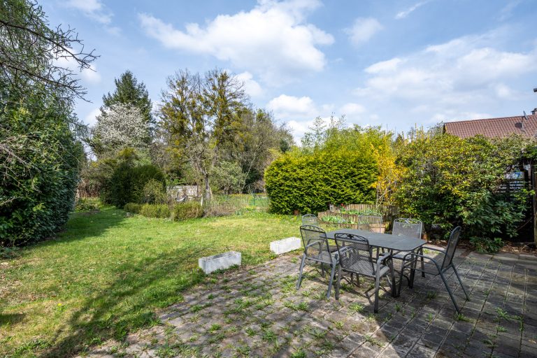 Aigner Immobilien GmbH - Immobilienangebot - 80689 München - Laim - Grundstücke - Raum für ihre Vision: Großzügiges Grundstück mit idyllischem Garten und Bebauungspotenzial