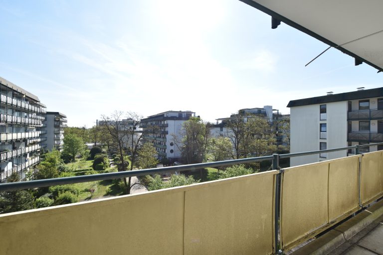 Aigner Immobilien GmbH - Immobilienangebot - 81375 München - Hadern - Etagenwohnung - Geräumige 2-Zimmer-Wohnung mit Aussicht und Möglichkeiten