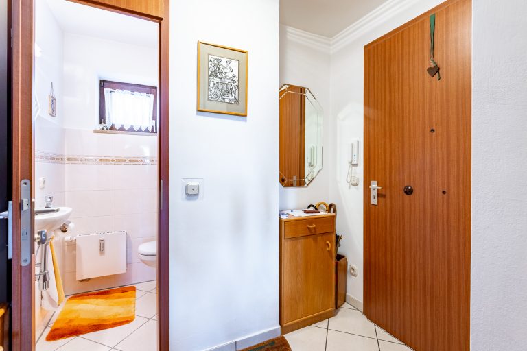 Aigner Immobilien GmbH - Immobilienangebot - 85716 Unterschleißheim - Unterschleißheim - Etagenwohnung - Großzügige 3-Zimmer-Wohnung mit Süd-Terrasse in ruhiger Siedlungslage