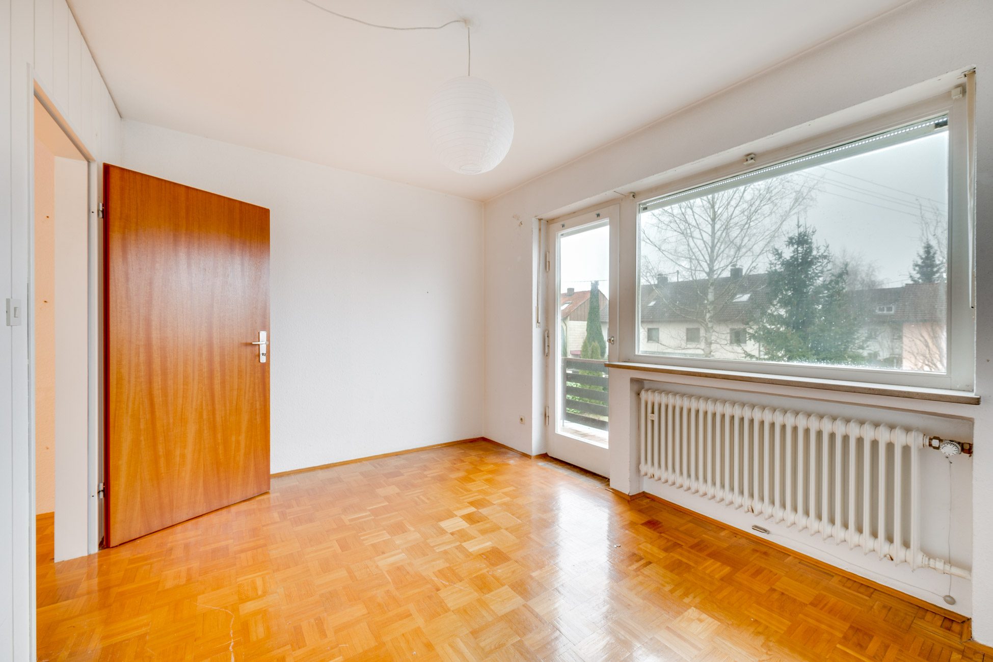 Aigner Immobilien GmbH - Immobilienangebot - 82256 Fürstenfeldbruck - Fürstenfeldbruck-Stadt - Doppelhaushälfte - Renovierungsbedürftige Doppelhaushälfte in Fürstenfeldbruck mit großzügigem Garten