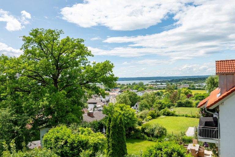 Aigner Immobilien GmbH - Immobilienangebot - 82211 Herrsching - Herrsching am Ammersee - Doppelhaushälfte - Moderne Doppelhaushälfte mit traumhaftem Blick über den Ammersee
