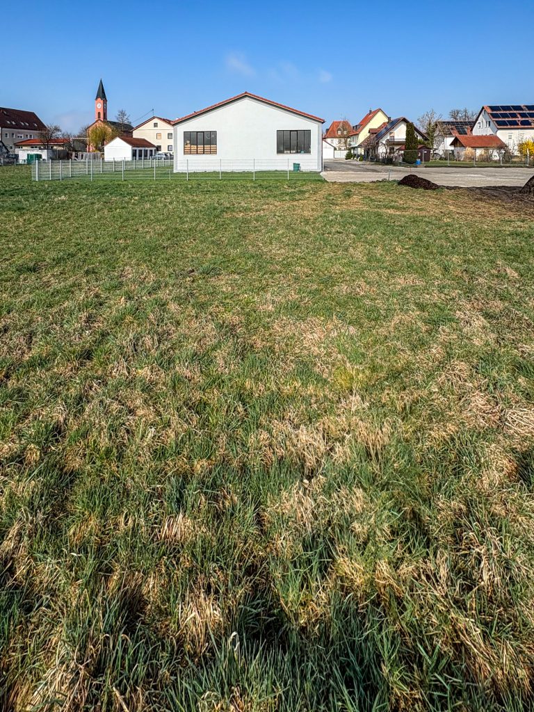 Aigner Immobilien GmbH - Immobilienangebot - 85399 Hallbergmoos - Hallbergmoos - Baugrund für Ein- / Zweifamilienhäuser - Sonniges Baugrundstück für eine großzügige Doppelhaushälfte in ruhiger Lage
