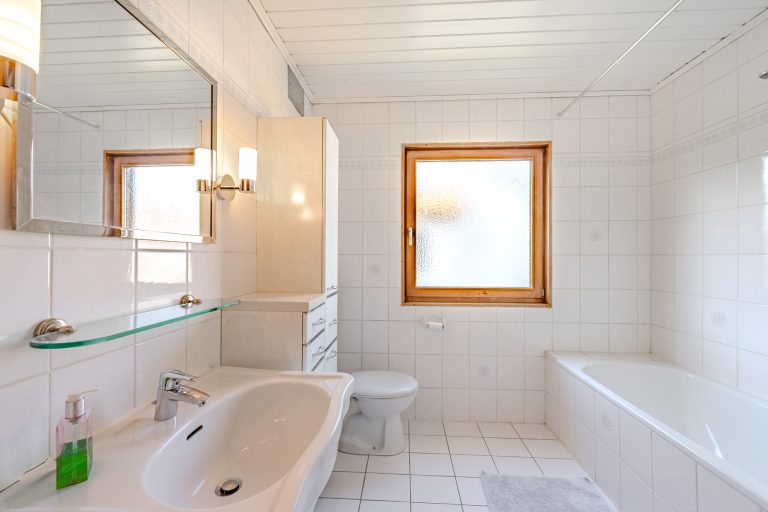 Aigner Immobilien GmbH - Immobilienangebot - 85375 Neufahrn b.Freising - Neufahrn b.Freising - Doppelhaushälfte - Charmante Doppelhaushälfte mit Einliegerwohnung und viel Potenzial!
