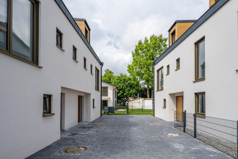 Aigner Immobilien GmbH - Immobilienangebot - 81249 München - Lochhausen - Doppelhaushälfte - Haus 2: Moderne Doppelhaushälfte mit Wohlfühlcharakter an der Aubinger Lohe