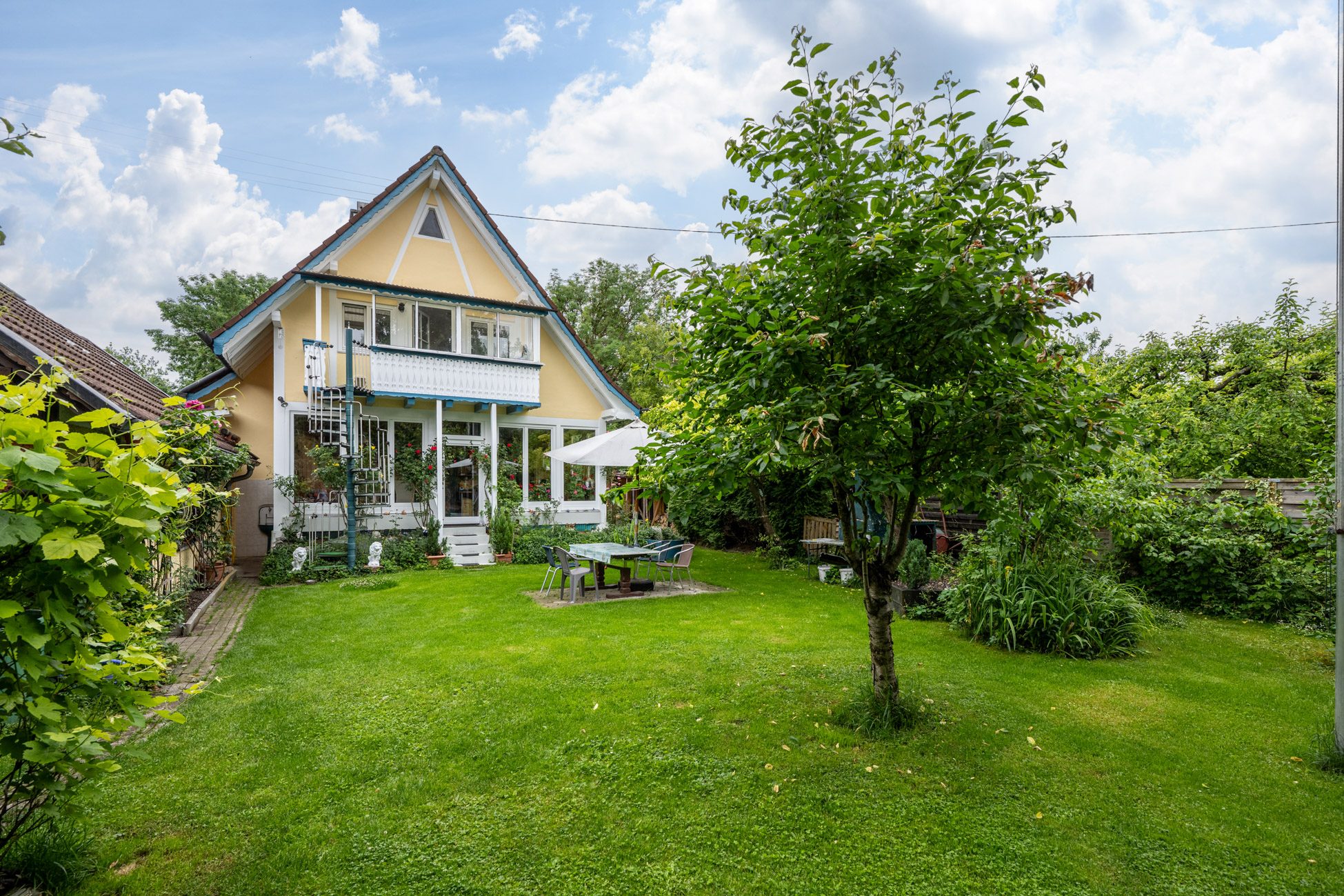 Aigner Immobilien GmbH - Immobilienangebot - 82362 Weilheim - Weilheim i.OB - Einfamilienhaus - Charmantes, sanierungsbedürftiges Einfamilienhaus in zentraler Lage von Weilheim