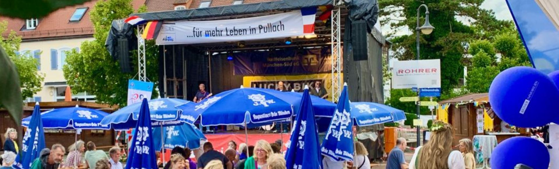Buntes Stadtfest in Pullach bei München mit Bühne, Live-Musik,