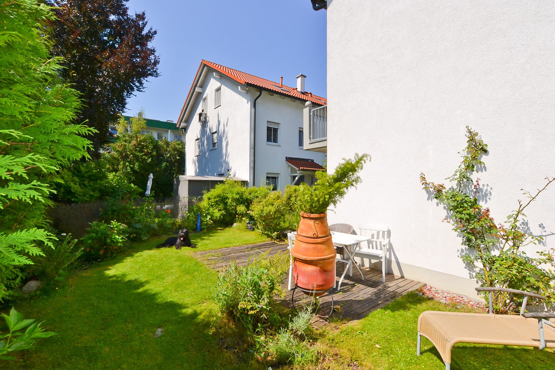 Aigner Immobilien GmbH - Immobilienangebot - 80939 München - Freimann - Reiheneckhaus - Helles, ruhig gelegenes Reiheneckhaus in schöner Südlage, Freimann
