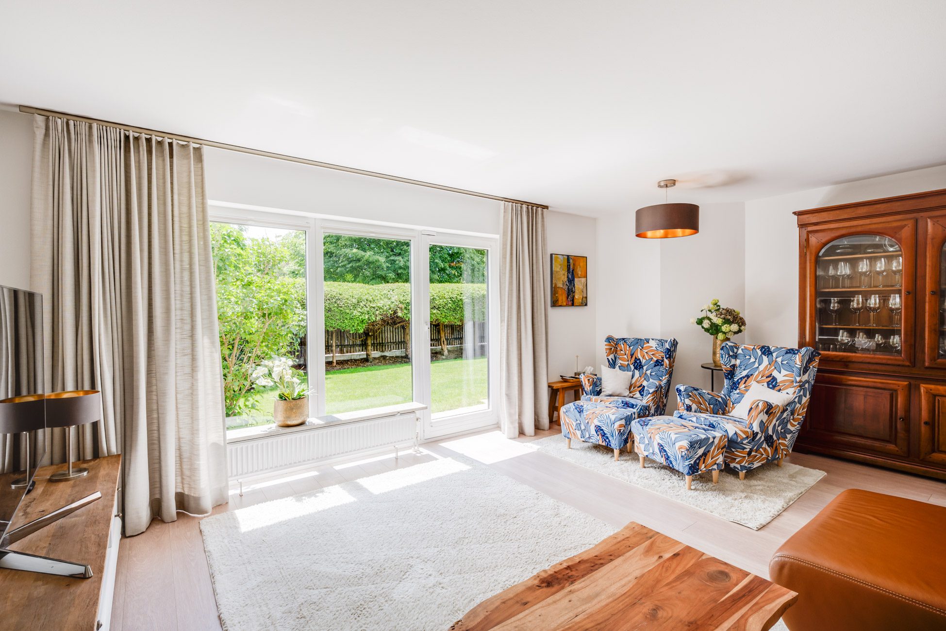 Aigner Immobilien GmbH - Immobilienangebot - 82065 Baierbrunn-Buchenhain - Baierbrunn - Doppelhaushälfte - Naturnah Wohnen: Renovierte DHH mit Südgarten und Platz für die ganze Familie!