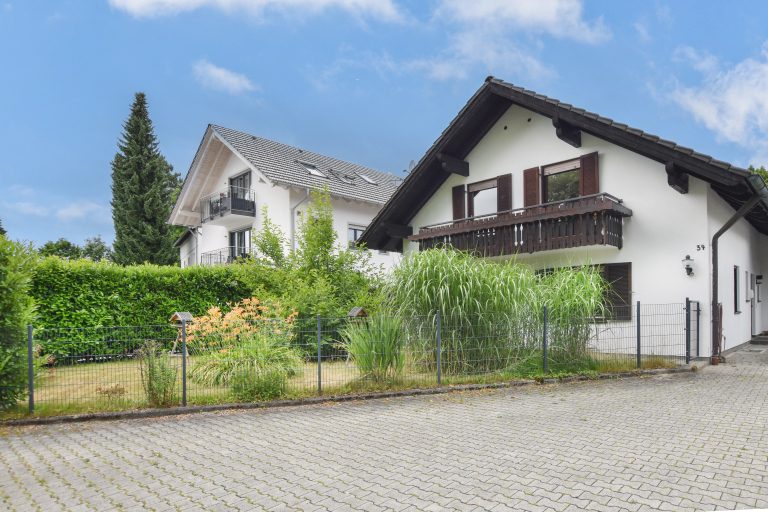 Aigner Immobilien GmbH - Immobilienangebot - 82065 Baierbrunn - Baierbrunn - Einfamilienhaus mit Einliegerwohnung - AIGNER - Charmantes Einfamilienhaus - Ihr Wohnprojekt mit enormen Potenzial