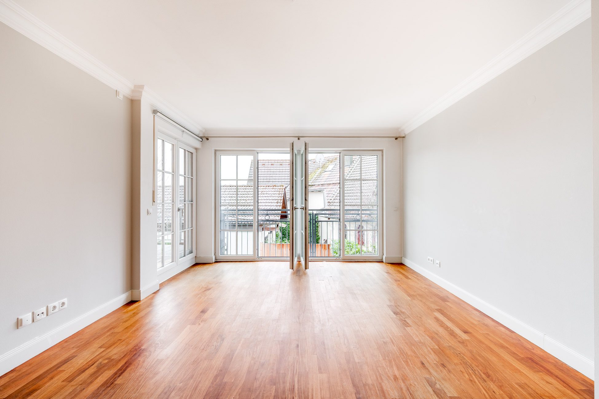Aigner Immobilien GmbH - Immobilienangebot - 82031 Grünwald - Grünwald - Etagenwohnung - Gehobene 2,5-Zimmer-Wohnung mit zwei Balkonen im Herzen von Grünwald