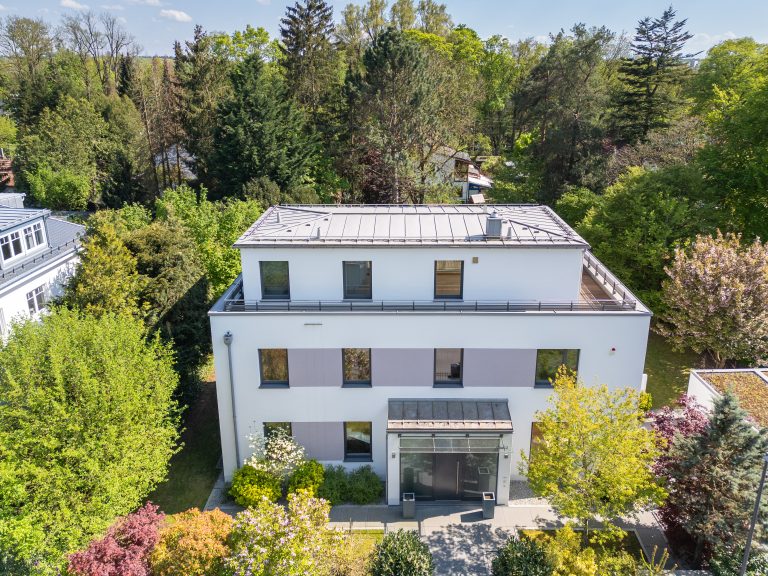 Aigner Immobilien GmbH - Immobilienangebot - 82166 Gräfelfing - Gräfelfing - Häuser - Villa im begehrten Gräfelfing: Ihr Rückzugsort auf traumhaftem Grundstück
