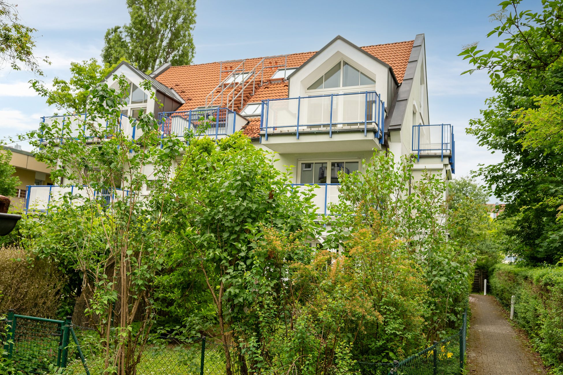 Aigner Immobilien GmbH - Immobilienangebot - 80687 München - Laim - Dachgeschosswohnung - Lichterfülltes Dachgeschoss: Großzügig wohnen auf zwei Etagen mit Südterrasse - am Agricola-Park
