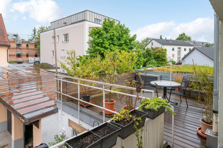 Aigner Immobilien GmbH - Immobilienangebot - 85221 Dachau - Dachau-Stadt - Etagenwohnung - Vermietete 3-Zimmer-Wohnung mit großer Sonnenterrasse in der Dachauer Altstadt