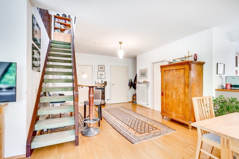 Aigner Immobilien GmbH - Immobilienangebot - 81479 München - Solln - Dachgeschosswohnung - Über den Dächern von Solln - Maissonettewohnung mit Potenzial und sonniger Dachterrasse