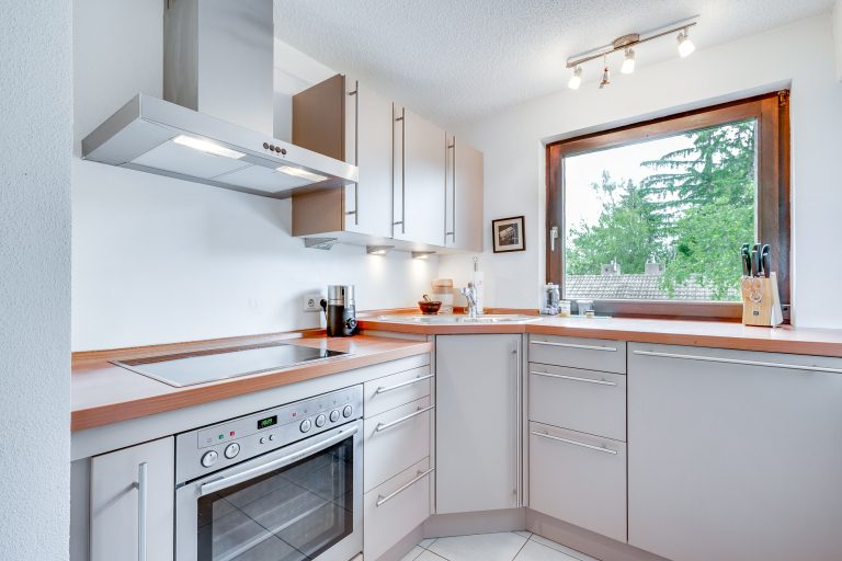 Aigner Immobilien GmbH - Immobilienangebot - 81479 München - Solln - Dachgeschosswohnung - Über den Dächern von Solln - Maissonettewohnung mit Potenzial und sonniger Dachterrasse