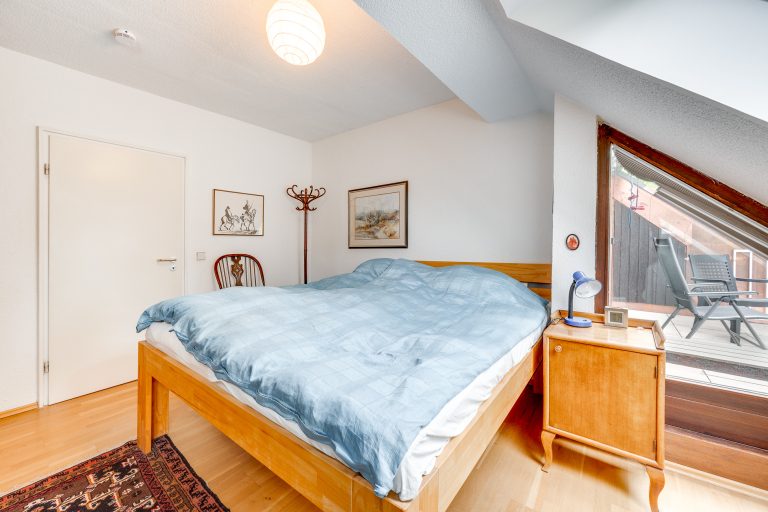 Aigner Immobilien GmbH - Immobilienangebot - 81479 München - Solln - Dachgeschosswohnung - Über den Dächern von Solln - Maissonettewohnung mit Potenzial und sonniger Dachterrasse