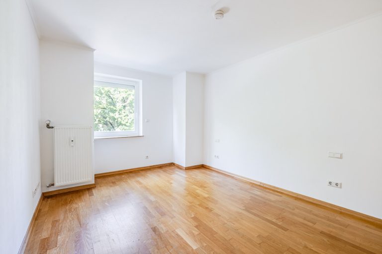 Aigner Immobilien GmbH - Immobilienangebot - 81677 München - Bogenhausen - Etagenwohnung - Licht, Lage, Lebensqualität - 3-Zimmer-Wohnung mit Süd-Balkon