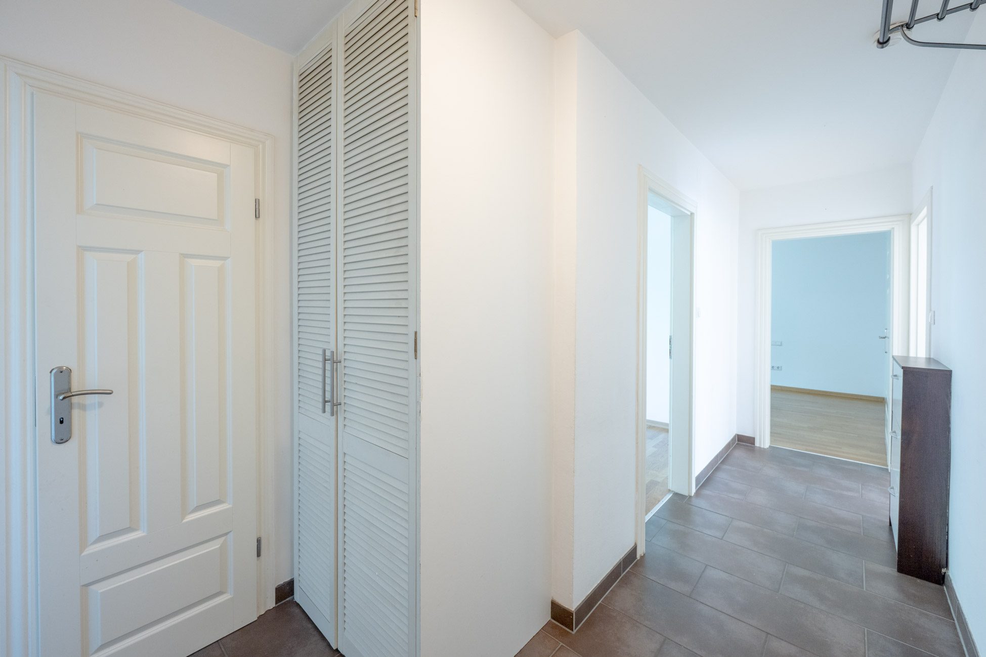 Aigner Immobilien GmbH - Immobilienangebot - 81677 München - Bogenhausen - Etagenwohnung - Licht, Lage, Lebensqualität - 3-Zimmer-Wohnung mit Süd-Balkon