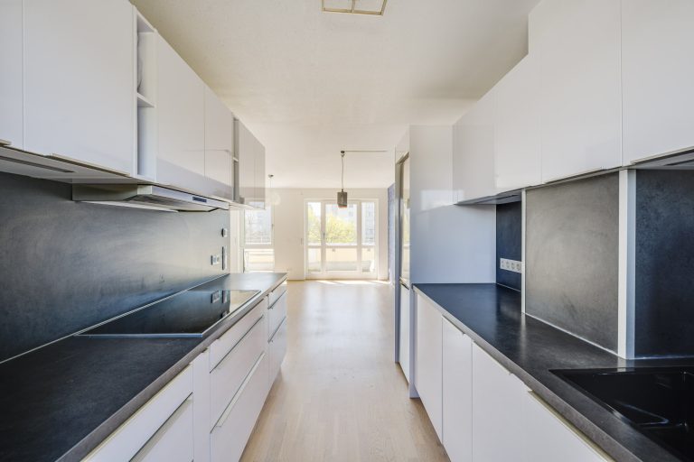 Aigner Immobilien GmbH - Immobilienangebot - 80933 München - Feldmoching - Etagenwohnung - Großzügige 4-Zimmer-Wohnung mit Platz für die ganze Familie und Blick ins Grüne