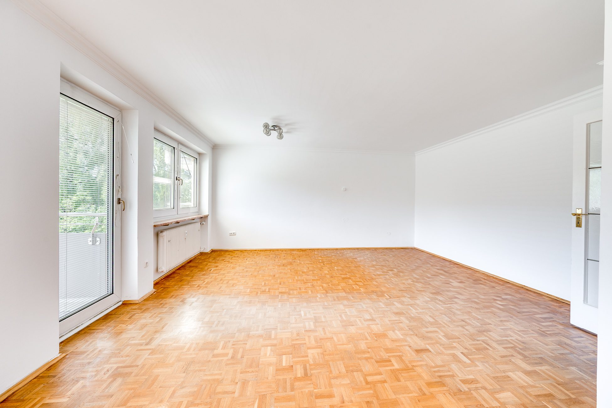 Aigner Immobilien GmbH - Immobilienangebot - 81925 München - Oberföhring - Etagenwohnung - Bezugsfreie 3-Zimmer-Wohnung mit Südbalkon in gefragter Lage