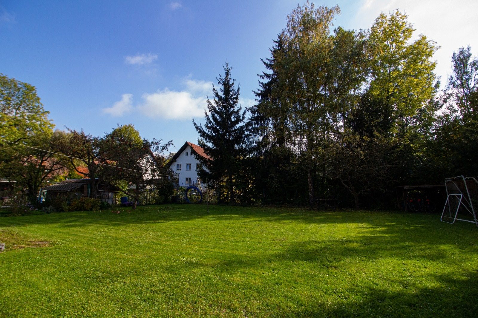 Aigner Immobilien GmbH - Immobilienangebot - 85365 Freising - Neustift - Baugrund für Ein- / Zweifamilienhäuser - Schönes Baugrundstück in Neustift direkt an der Moosach!
