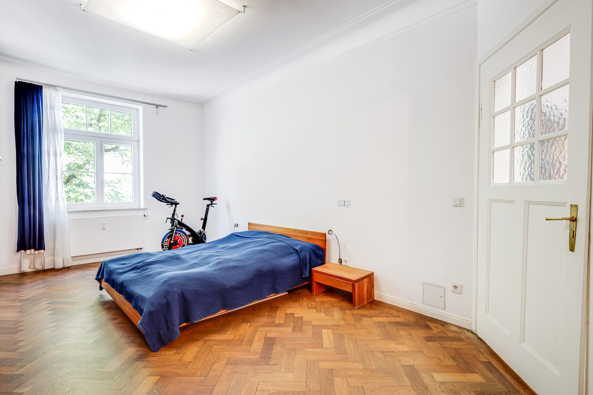 Aigner Immobilien GmbH - Immobilienangebot - 80796 München - Schwabing-West - Etagenwohnung - Altbau-Charme trifft Ruhe & Raum: Großzügige Etagenwohnung mit Balkon im Rückgebäude