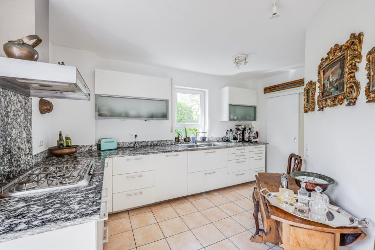 Aigner Immobilien GmbH - Immobilienangebot - 81247 München - Obermenzing - Einfamilienhaus - Eleganz trifft Raumvielfalt – Gepflegtes Einfamilienhaus mit gehobener Ausstattung in Obermenzing
