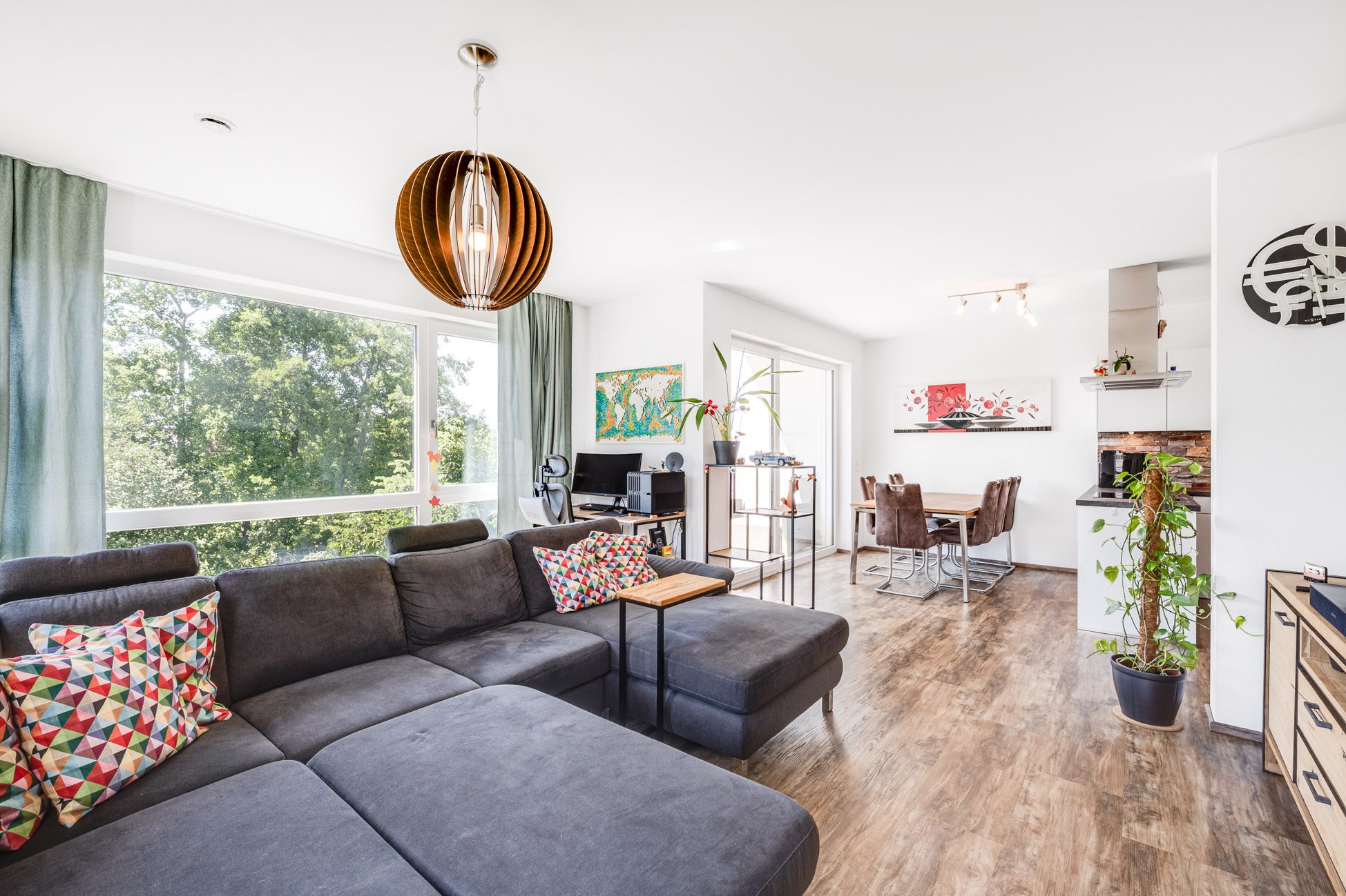 Aigner Immobilien GmbH - Immobilienangebot - 85235 Odelzhausen - Odelzhausen - Etagenwohnung - Moderne Drei-Zimmer-Wohnung mit Balkon in Odelzhausen