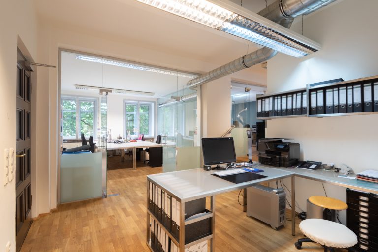 Aigner Immobilien GmbH - Immobilienangebot - 80637 München - Neuhausen - Büro / Praxis / Ausstellungsräume - Repräsentative Bürofläche im historischen Verlagshaus am Rotkreuzplatz