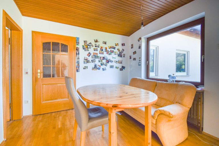 Aigner Immobilien GmbH - Immobilienangebot - 81739 München - Waldperlach - Einfamilienhaus - Wohnen auf einer Ebene - Bungalow mit sonnigem Süd-West-Garten