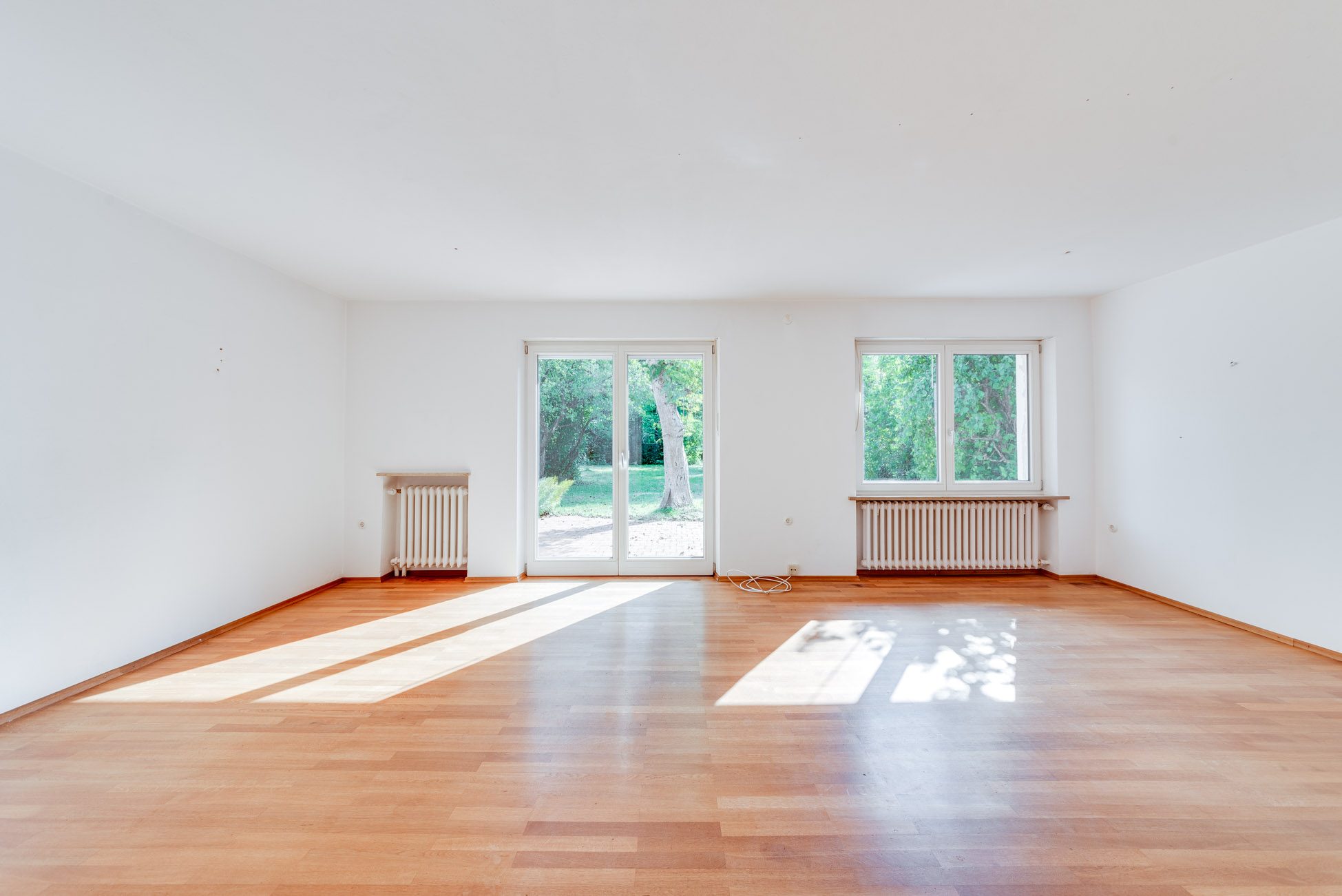 Aigner Immobilien GmbH - Immobilienangebot - 81249 München - Lochhausen - Einfamilienhaus - Familiengerechtes Haus mit Ausbaupotenzial auf parkähnlichem Grundstück