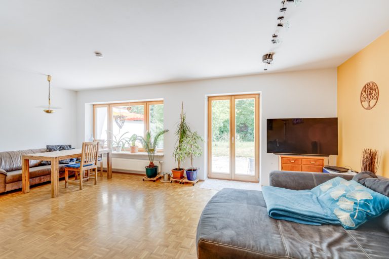 Aigner Immobilien GmbH - Immobilienangebot - 81243 München - Pasing - Doppelhaushälfte - Charmante Doppelhaushälfte mit sonnigem Garten in Pasing - ideal zum Selbstbezug