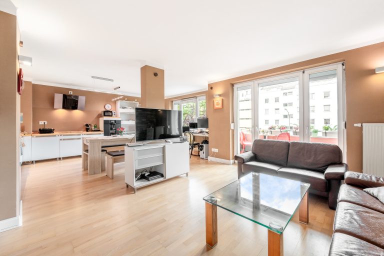 Aigner Immobilien GmbH - Immobilienangebot - 81669 München - Ramersdorf - Etagenwohnung - Gut angebundene 2,5-Zimmer-Wohnung mit Westbalkon in München-Ramersdorf