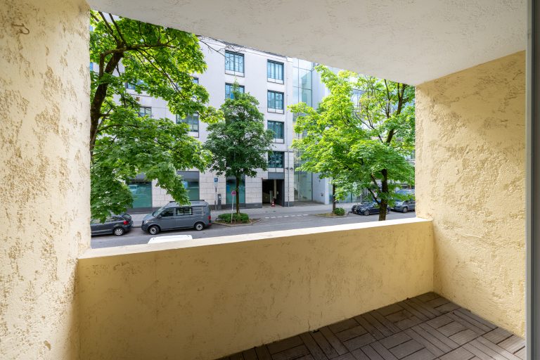Aigner Immobilien GmbH - Immobilienangebot - 80333 München - Maxvorstadt - Etagenwohnung - Exklusive 2-Zi.-Whg. mit Balkon und Tageslichtbad direkt am Königsplatz