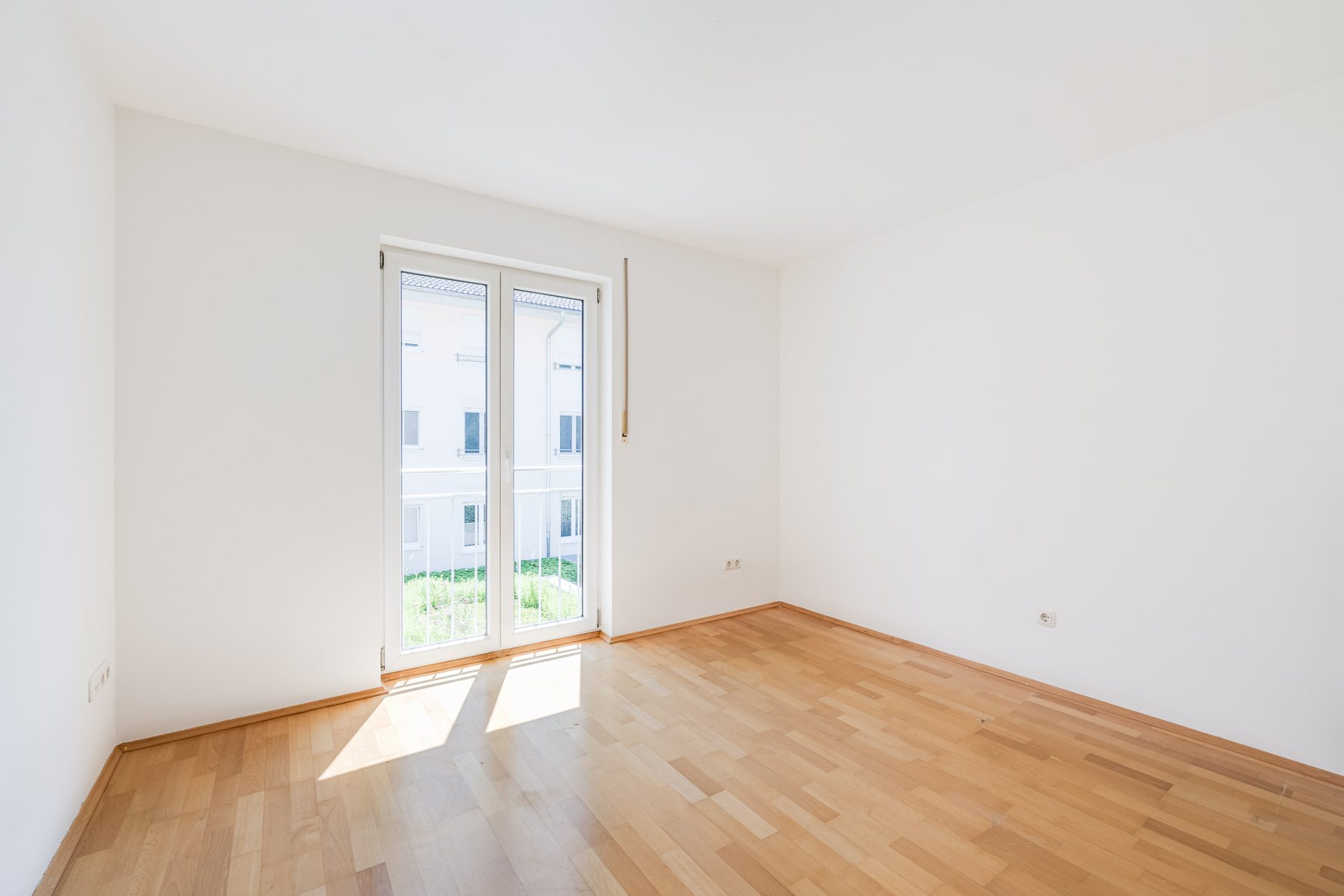 Aigner Immobilien GmbH - Immobilienangebot - 85221 Dachau - Dachau-Stadt - Etagenwohnung - Sehr gut geschnittene 4-Zimmer Wohnung mit Balkon in zentraler Lage in Dachau!