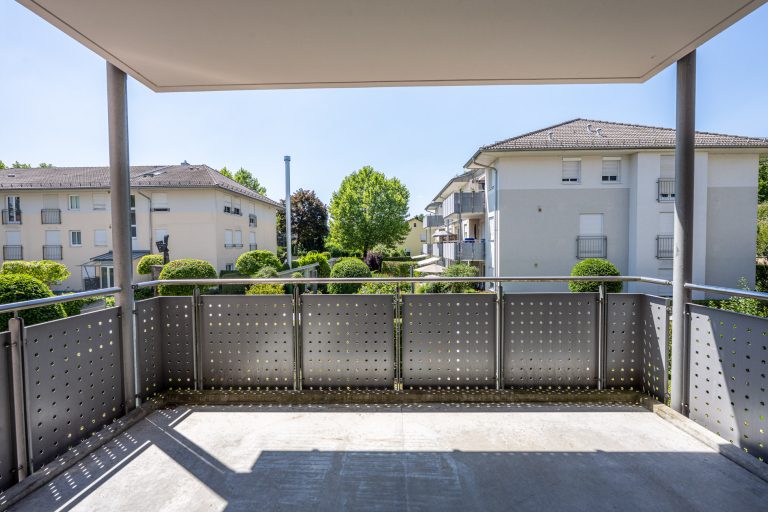 Aigner Immobilien GmbH - Immobilienangebot - 85221 Dachau - Dachau-Stadt - Etagenwohnung - Sehr gut geschnittene 4-Zimmer Wohnung mit Balkon in zentraler Lage in Dachau!