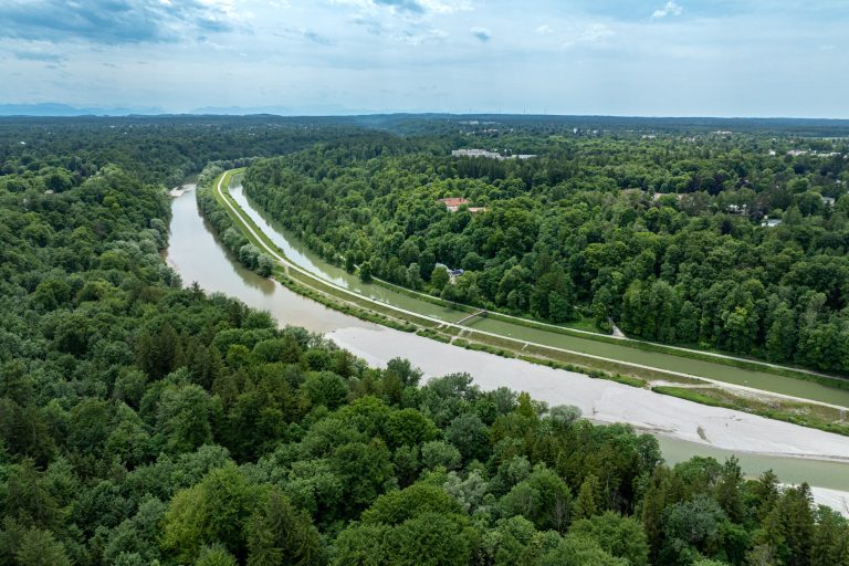 Aigner Immobilien GmbH - Immobilienangebot - 81545 München - Harlaching - Baugrund für Ein- / Zweifamilienhäuser - Erste Reihe am Isarhochufer: Grundstück für ein Einfamilien- oder Doppelhaus!