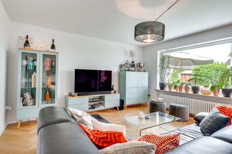 Aigner Immobilien GmbH - Immobilienangebot - 85609 Aschheim - Aschheim - Doppelhaushälfte - Attraktive Doppelhaushälfte mit Garten – modernisiert und bereit zum Einziehen!