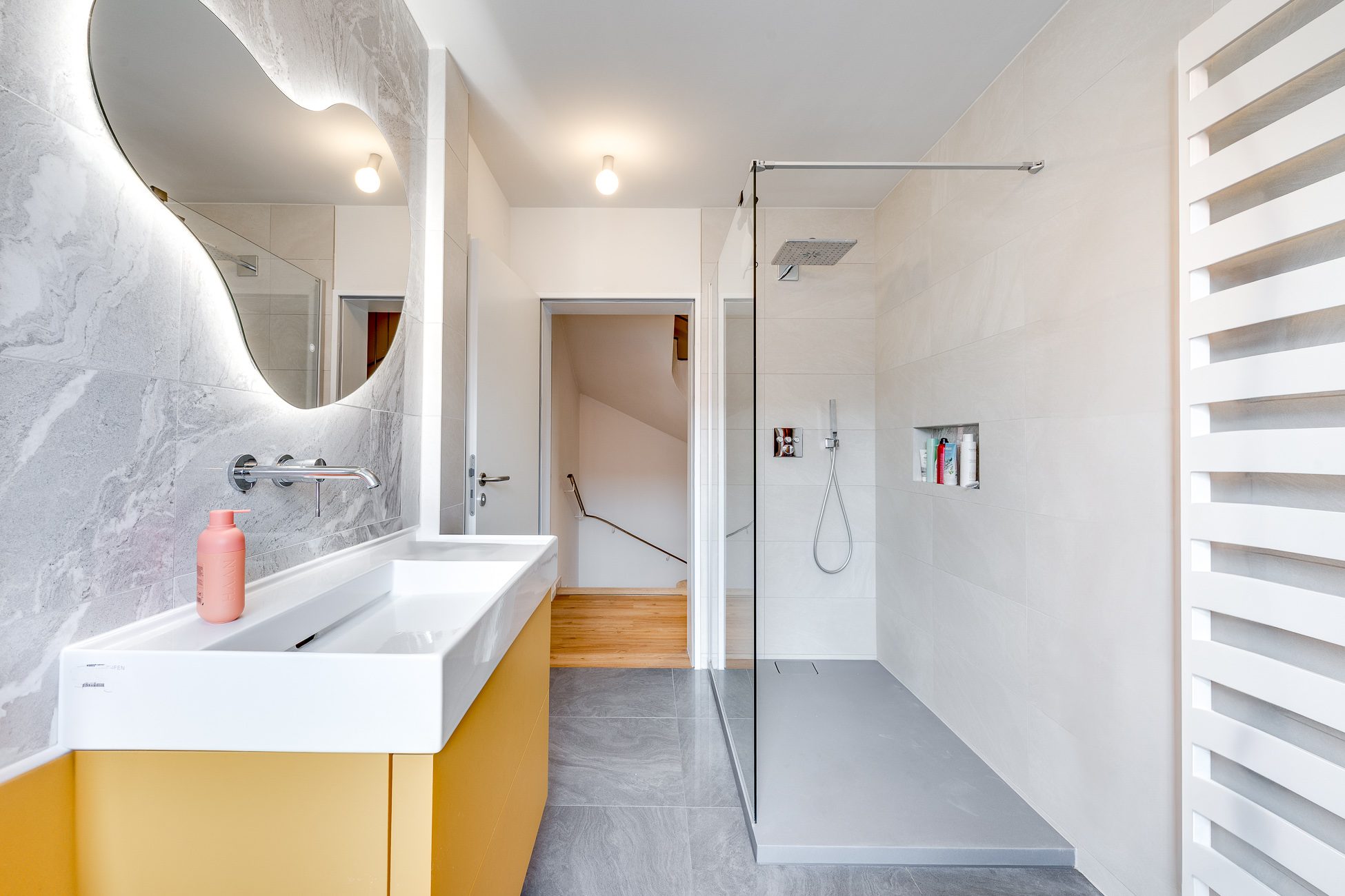 Aigner Immobilien GmbH - Immobilienangebot - 85609 Aschheim - Aschheim - Doppelhaushälfte - Attraktive Doppelhaushälfte mit Garten – modernisiert und bereit zum Einziehen!