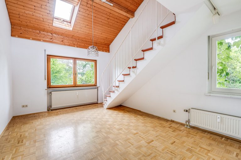 Aigner Immobilien GmbH - Immobilienangebot - 80999 München - Untermenzing - Häuser - Ihr Rückzugsort im Grünen: Freistehendes Haus auf traumhaftem 834 m² Grundstück