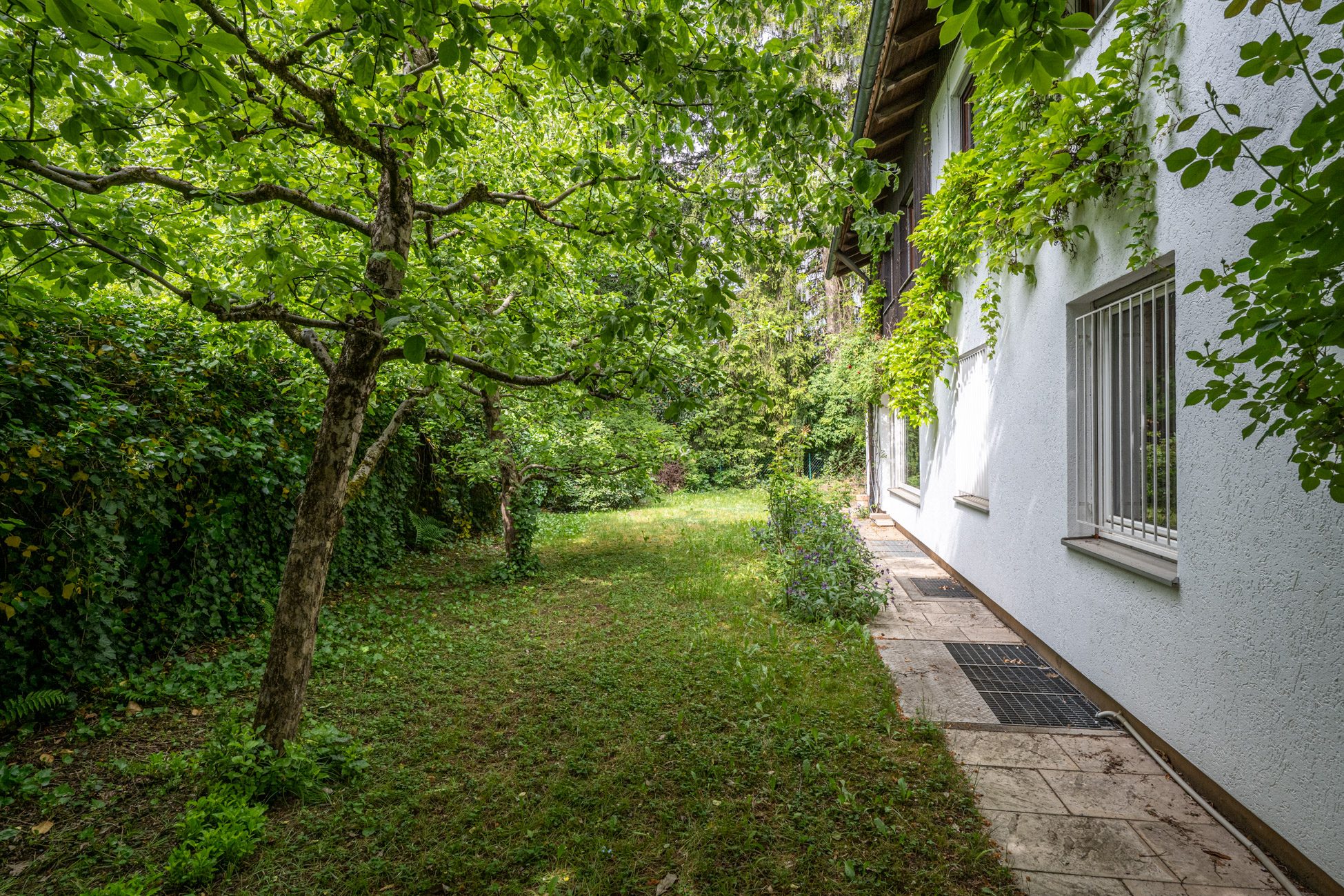 Aigner Immobilien GmbH - Immobilienangebot - 80999 München - Untermenzing - Häuser - Ihr Rückzugsort im Grünen: Freistehendes Haus auf traumhaftem 834 m² Grundstück