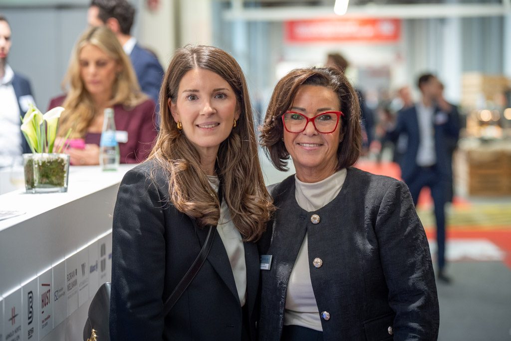 Expo Real 2025: Jenny Steinbeiß mit Marina Kahlke