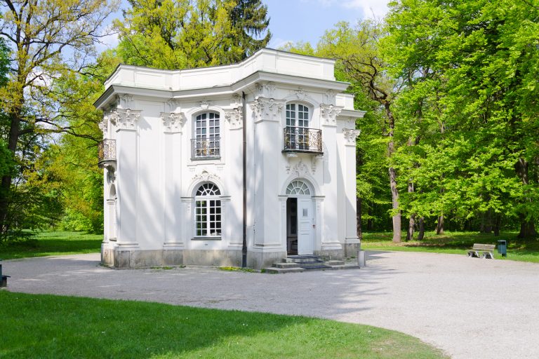 Aigner Immobilien GmbH - Immobilienangebot - 80639 München - Nymphenburg - Etagenwohnung - "Mein neuer Garten ist der Nymphenburger SchlossparK"