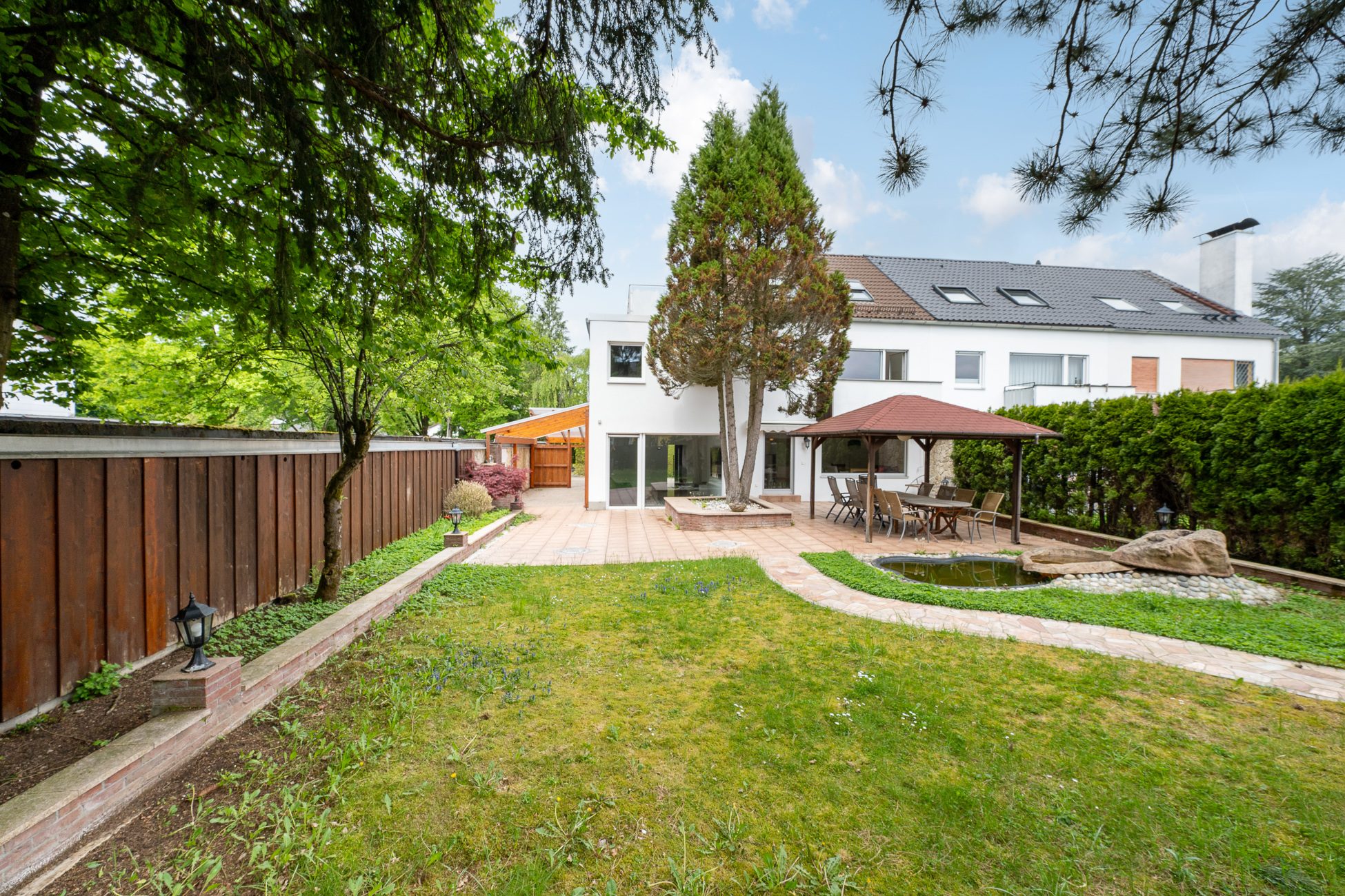 Aigner Immobilien GmbH - Immobilienangebot - 82024 Taufkirchen - Taufkirchen (LK München Süd) - Reiheneckhaus - Reiheneckhaus mit viel Platz und großem Garten in Taufkirchen