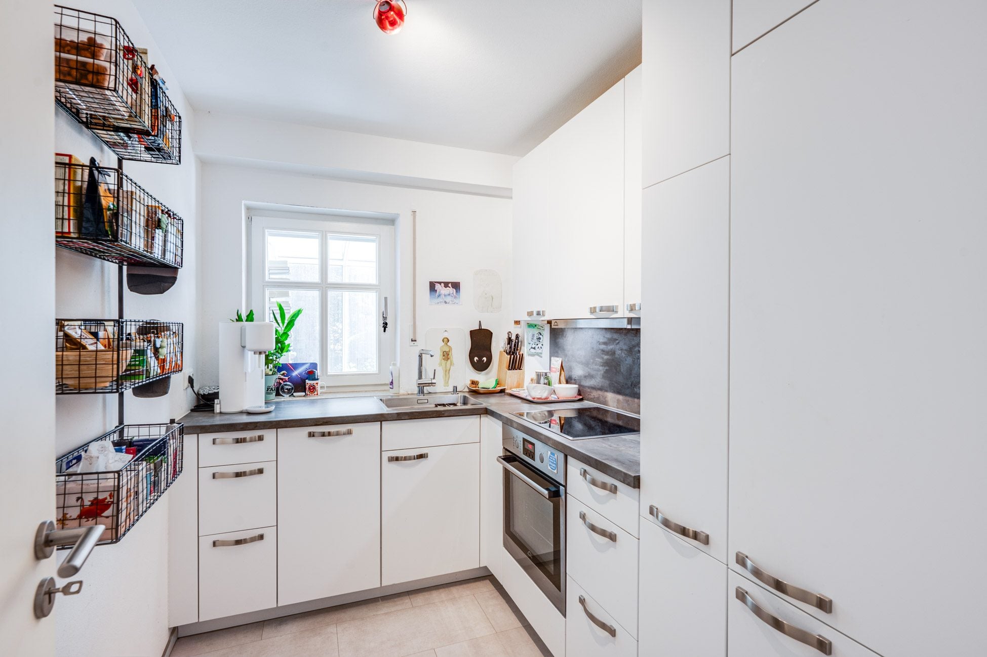 Aigner Immobilien GmbH - Immobilienangebot - 81249 München - Lochhausen - Erdgeschosswohnung - Domizil für Gartenliebhaber mit rund 140m² Wohn-/Nutzfläche und über 800m² Garten