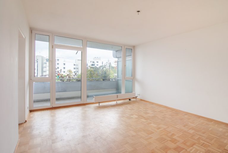 Aigner Immobilien GmbH - Immobilienangebot - 85640 Putzbrunn - Putzbrunn - Etagenwohnung - Helle 3-Zimmer-Wohnung mit Westloggia unter Belegungsrecht