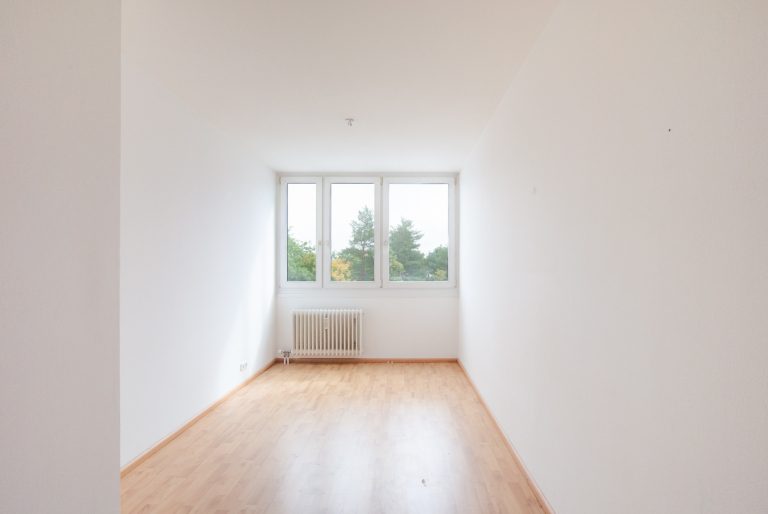 Aigner Immobilien GmbH - Immobilienangebot - 85640 Putzbrunn - Putzbrunn - Etagenwohnung - Helle 3-Zimmer-Wohnung mit Westloggia unter Belegungsrecht