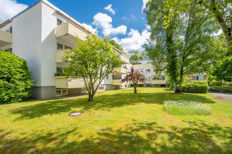 Aigner Immobilien GmbH - Immobilienangebot - 81479 München - Solln - Erdgeschosswohnung - Gut aufgeteilte Hochparterrewohnung mit Westbalkon in Alt-Solln