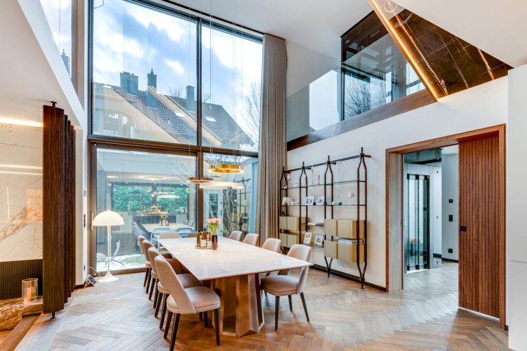 Aigner Immobilien GmbH - Immobilienangebot - 81927 München - Bogenhausen - Einfamilienhaus - Eine Villa, die Maßstäbe setzt – Architektur, Design und Perfektion in Bogenhausen